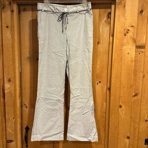 Dalia Size 4 flare seersucker pants. Light cotton, barely worn.